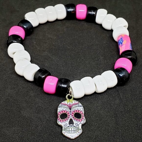 Colorful Kandi Skull Charm Bracelet - Picture 1 of 5